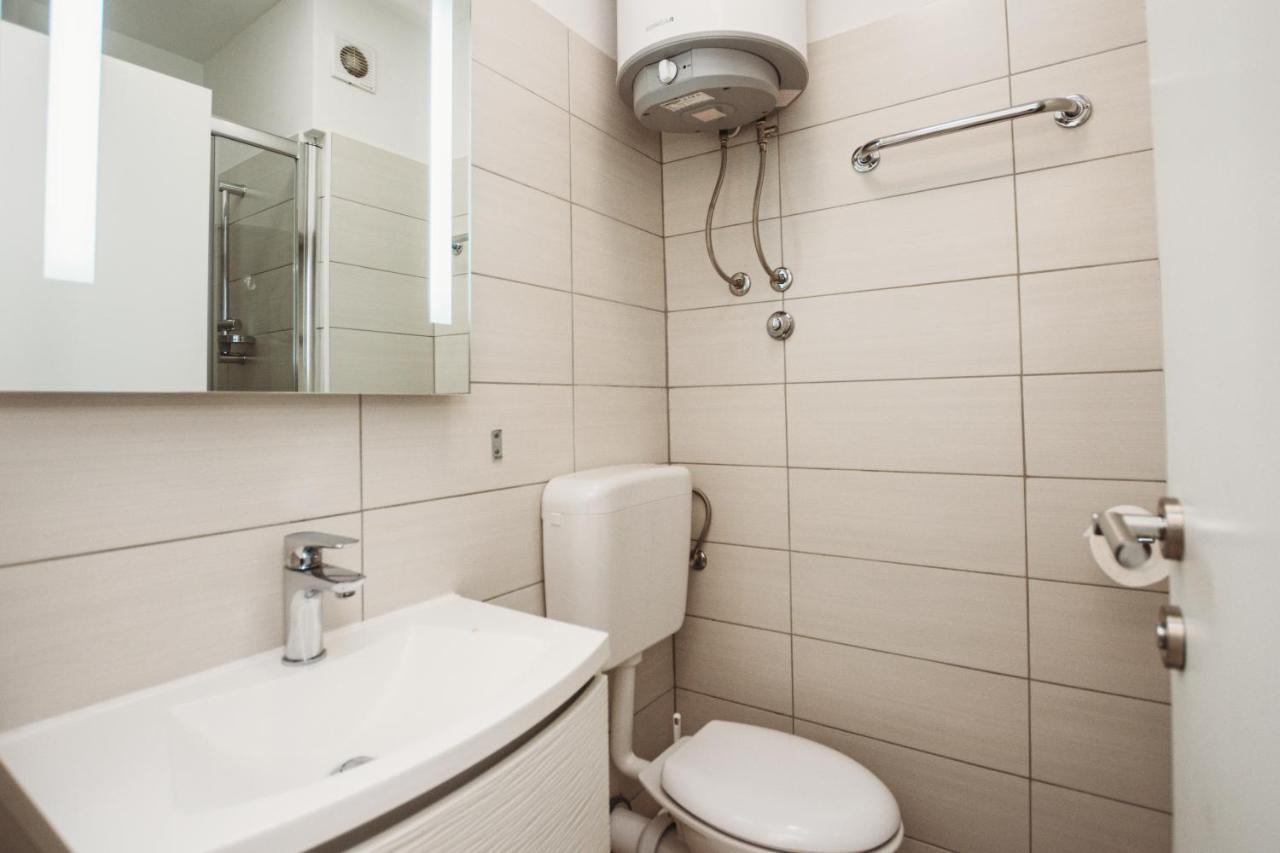 Double And Single S Apartments ซาดาร์ ภายนอก รูปภาพ