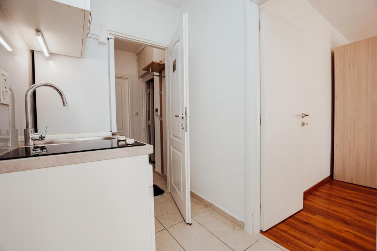 Double And Single S Apartments ซาดาร์ ภายนอก รูปภาพ